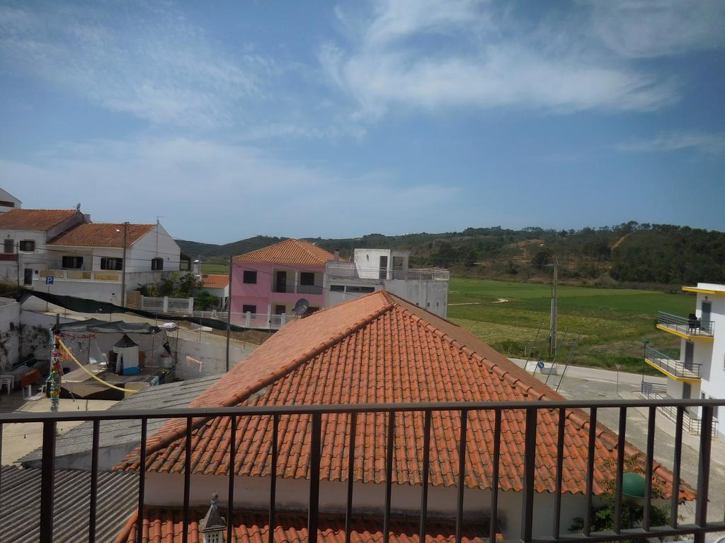 Guesthouse Luar Одесекс Екстериор снимка