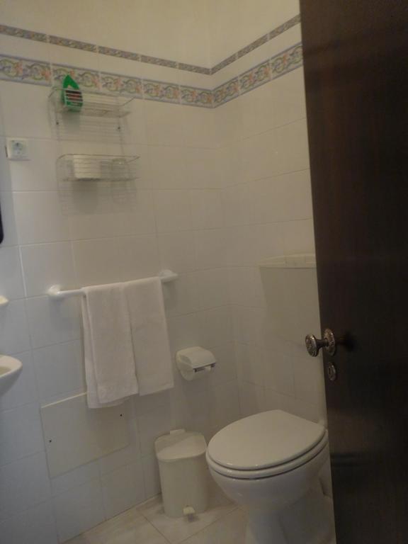 Guesthouse Luar Одесекс Екстериор снимка
