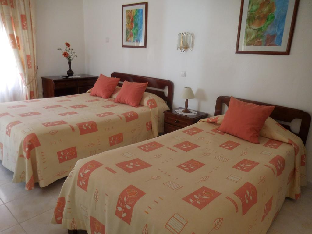 Guesthouse Luar Одесекс Екстериор снимка