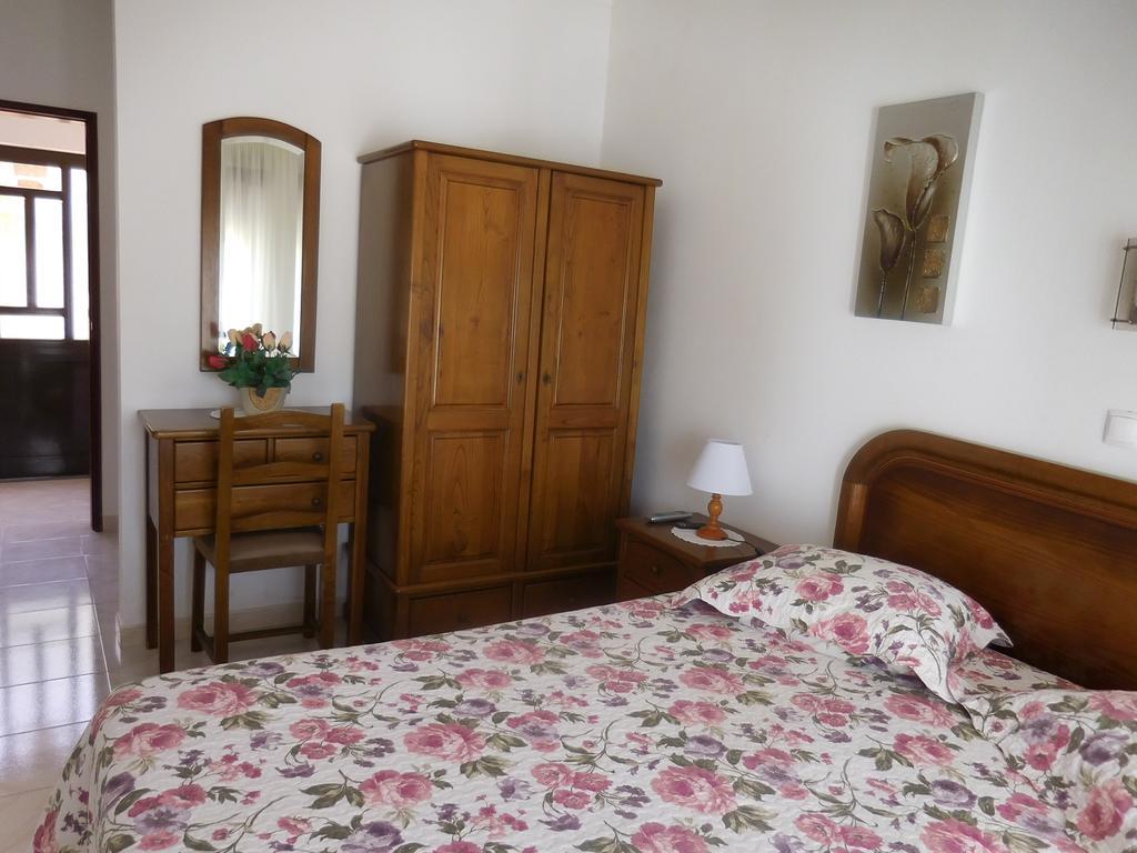 Guesthouse Luar Одесекс Екстериор снимка